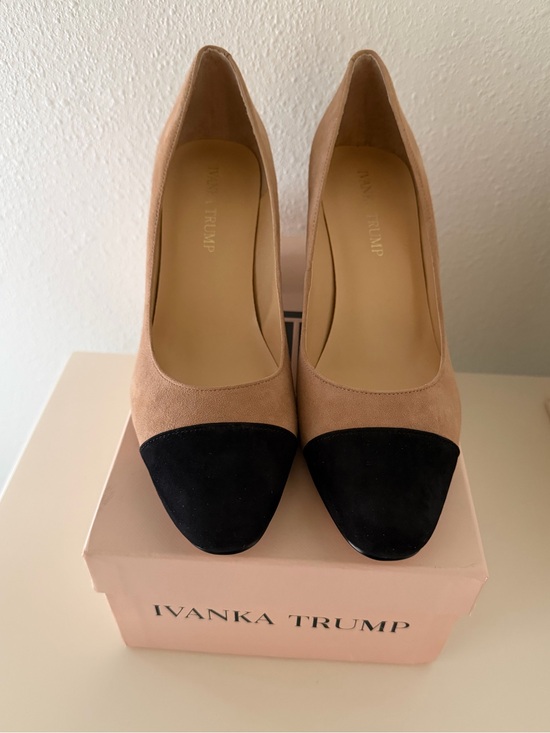 Ivanka Trump Shoes - Ivanka Trump Two-Tone Suede Pumps in Beige and Black Cap Toe